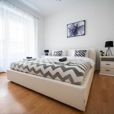 Bright And Modern 1Bdr Apartment In The Center SJJ Exterior foto